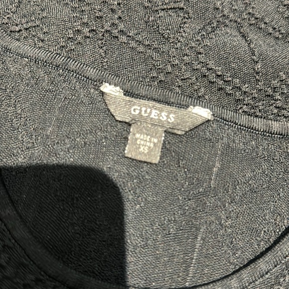 Guess 2-piece xs - Picture 5 of 5